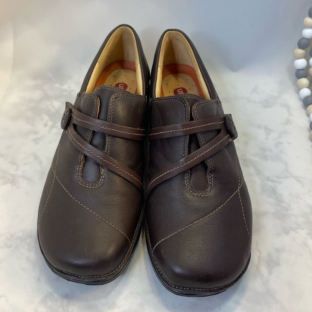Clarks Unstructured Un.Esma Brown Leather Slip On Loafer Comfort Shoes 7W - Picture 8 of 9